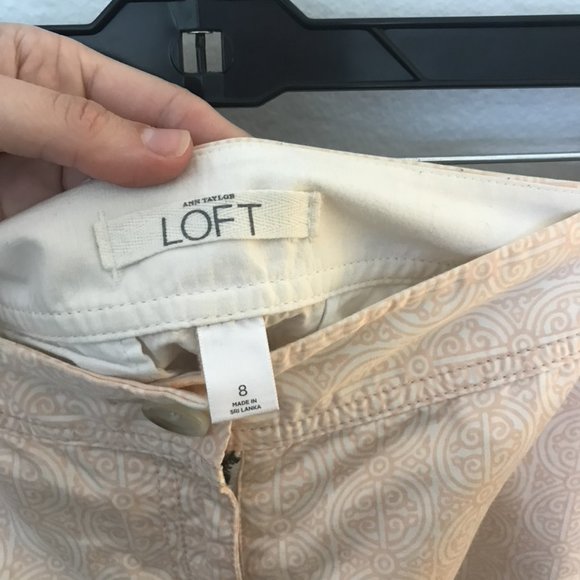 **SOLD ELSEWHERE: Women's shorts (LOFT, size 8) - Picture 6 of 8